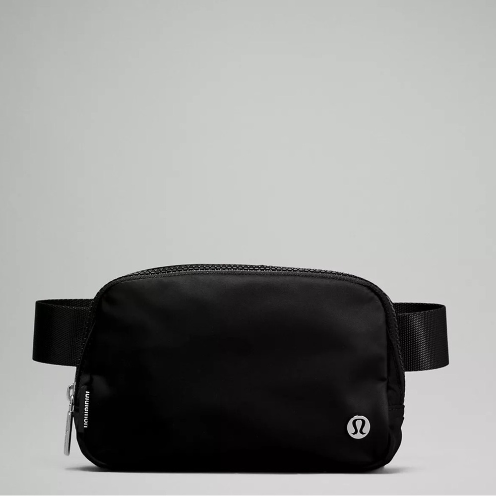 Lululemon Everywhere Belt Bag 1L